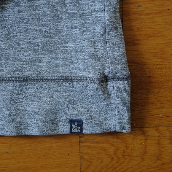The North Face Heather Gray Crewneck Sweatshirt Mens XL Cotton Blend Base Layer - Picture 2 of 8